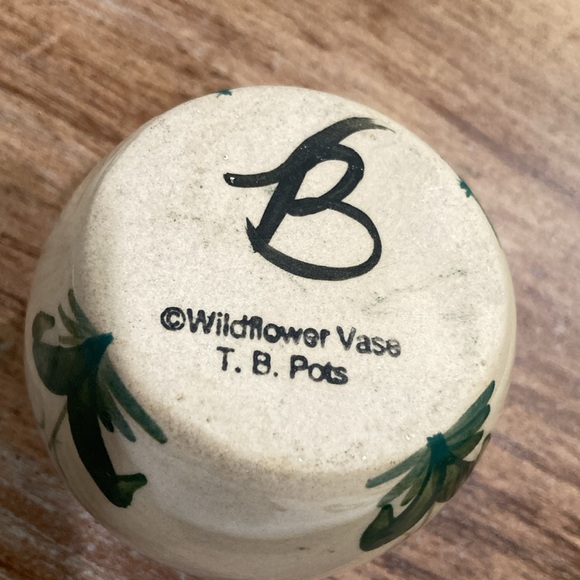 Little Vase - Picture 6 of 8